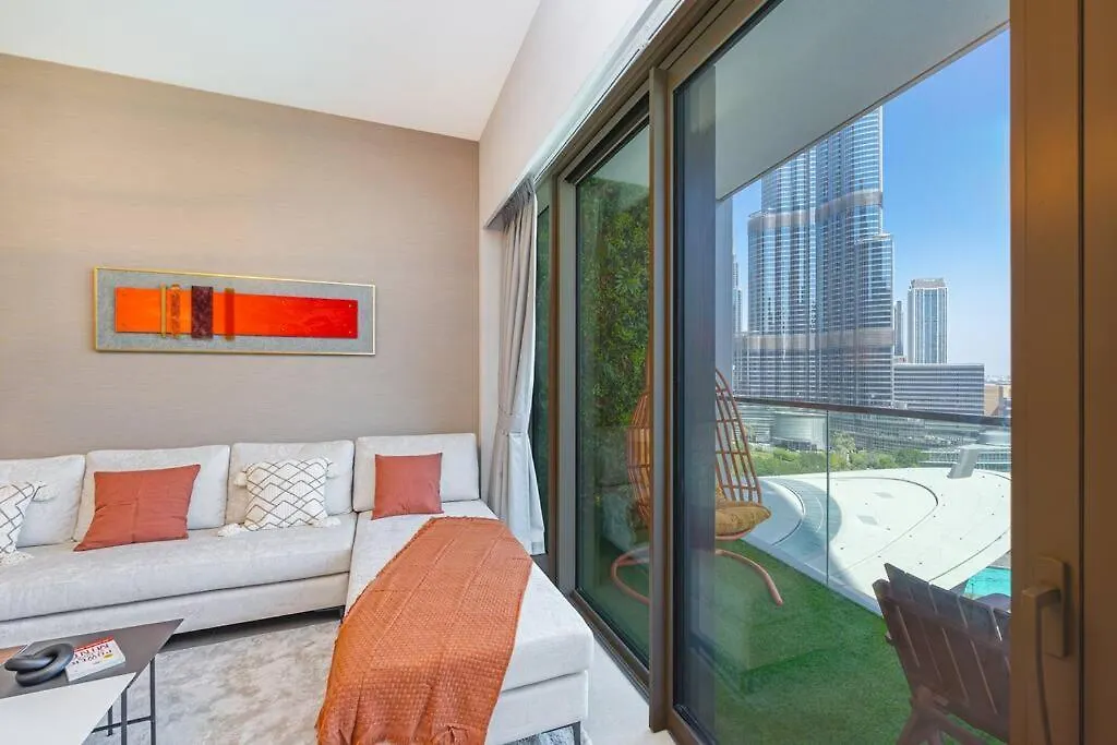 4Min To Dubai Mall - Pool Access - King Bed